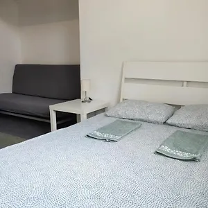 Sleepover Center Guestrooms 3*, Budapest Ungheria