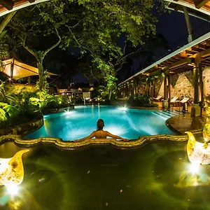 5* מלון Museo Casa Santo Domingo