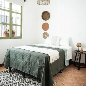 Pondicherry Hostal